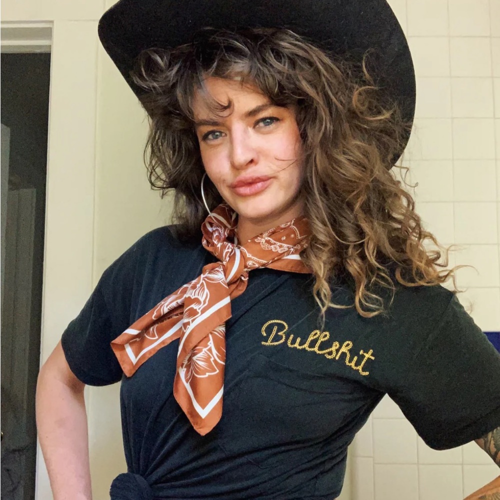 Bull$h*t Chainstitch Pocket Tee Size XL